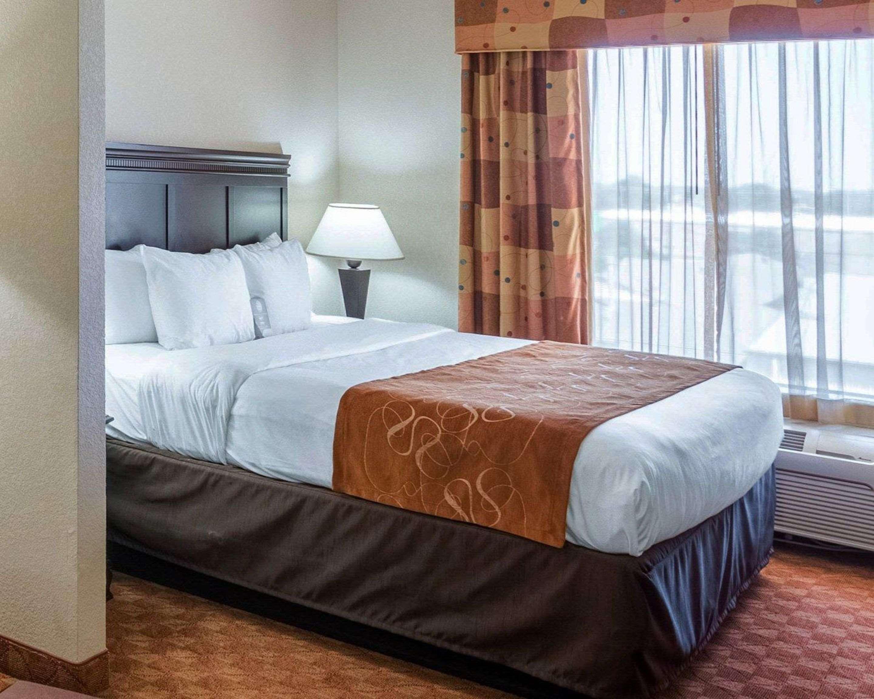 Comfort Suites Granbury Esterno foto