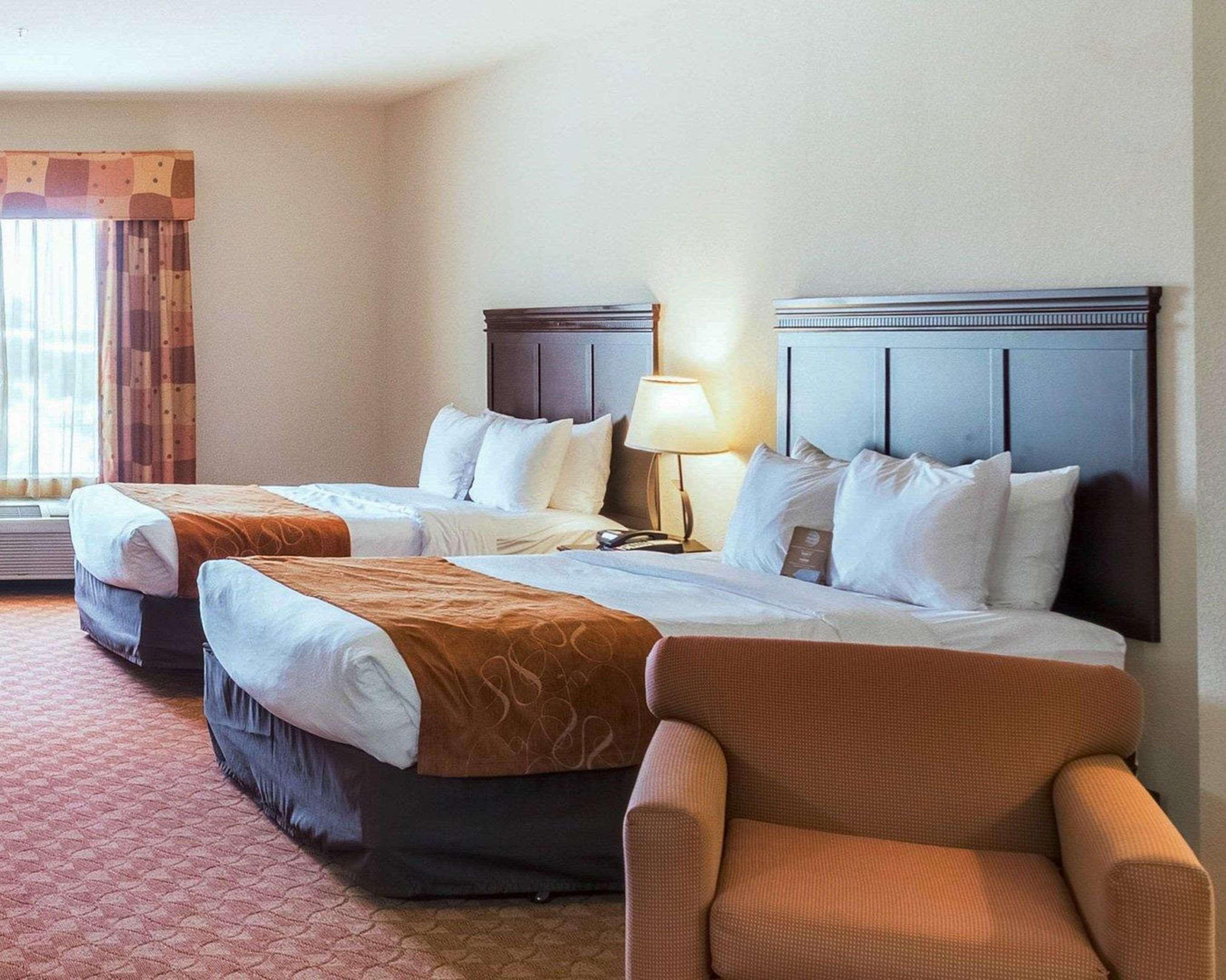 Comfort Suites Granbury Esterno foto