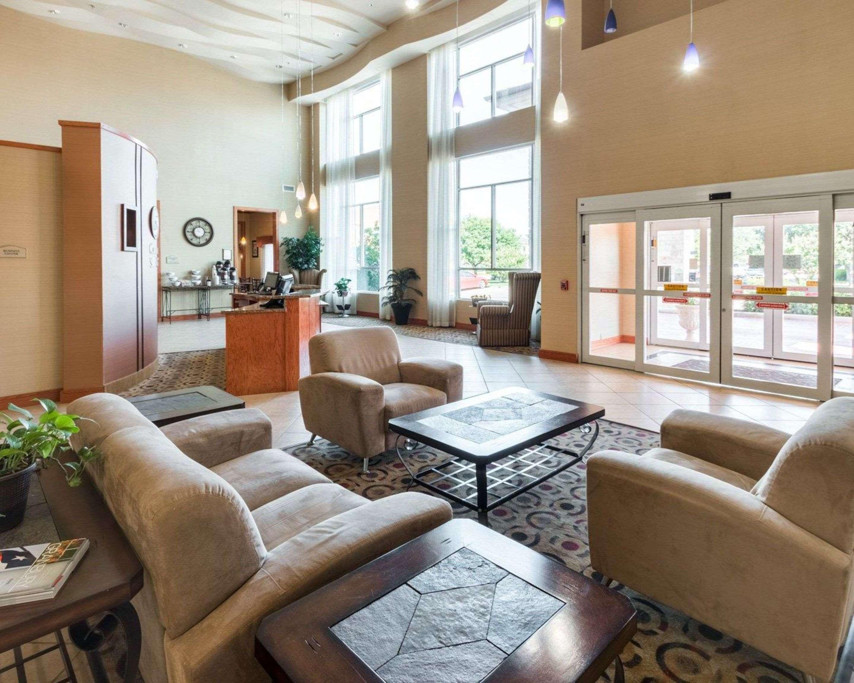 Comfort Suites Granbury Esterno foto