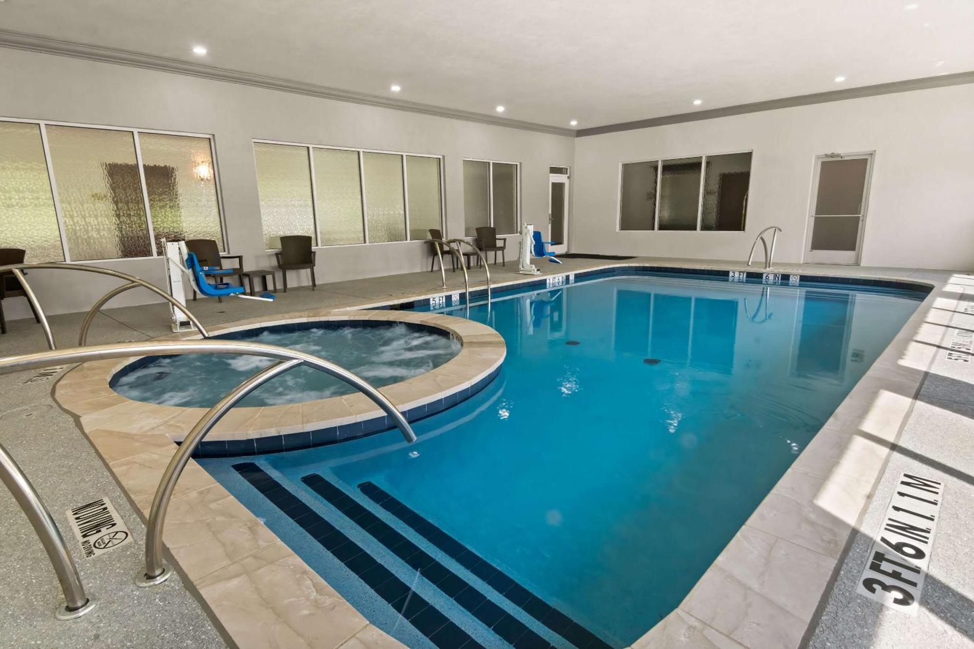 Comfort Suites Granbury Esterno foto