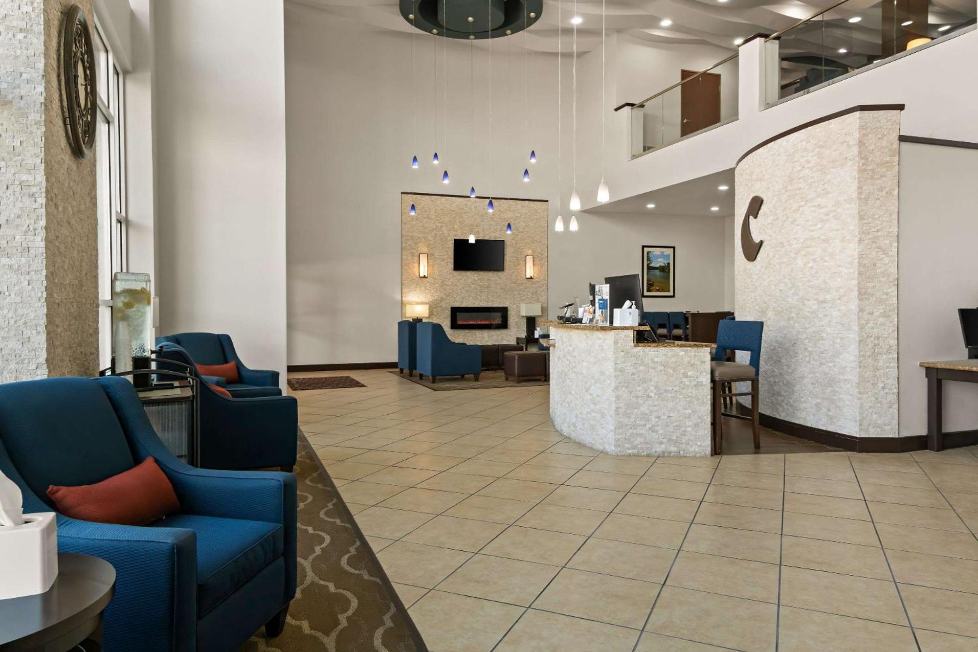 Comfort Suites Granbury Esterno foto